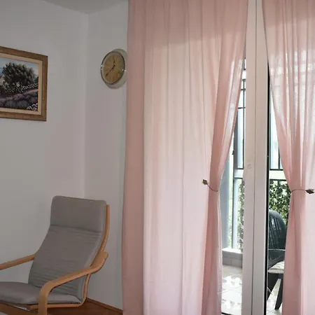 Aria Apartman