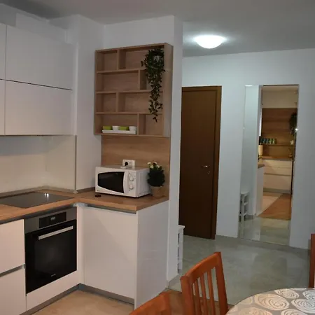 Apartman Aria *